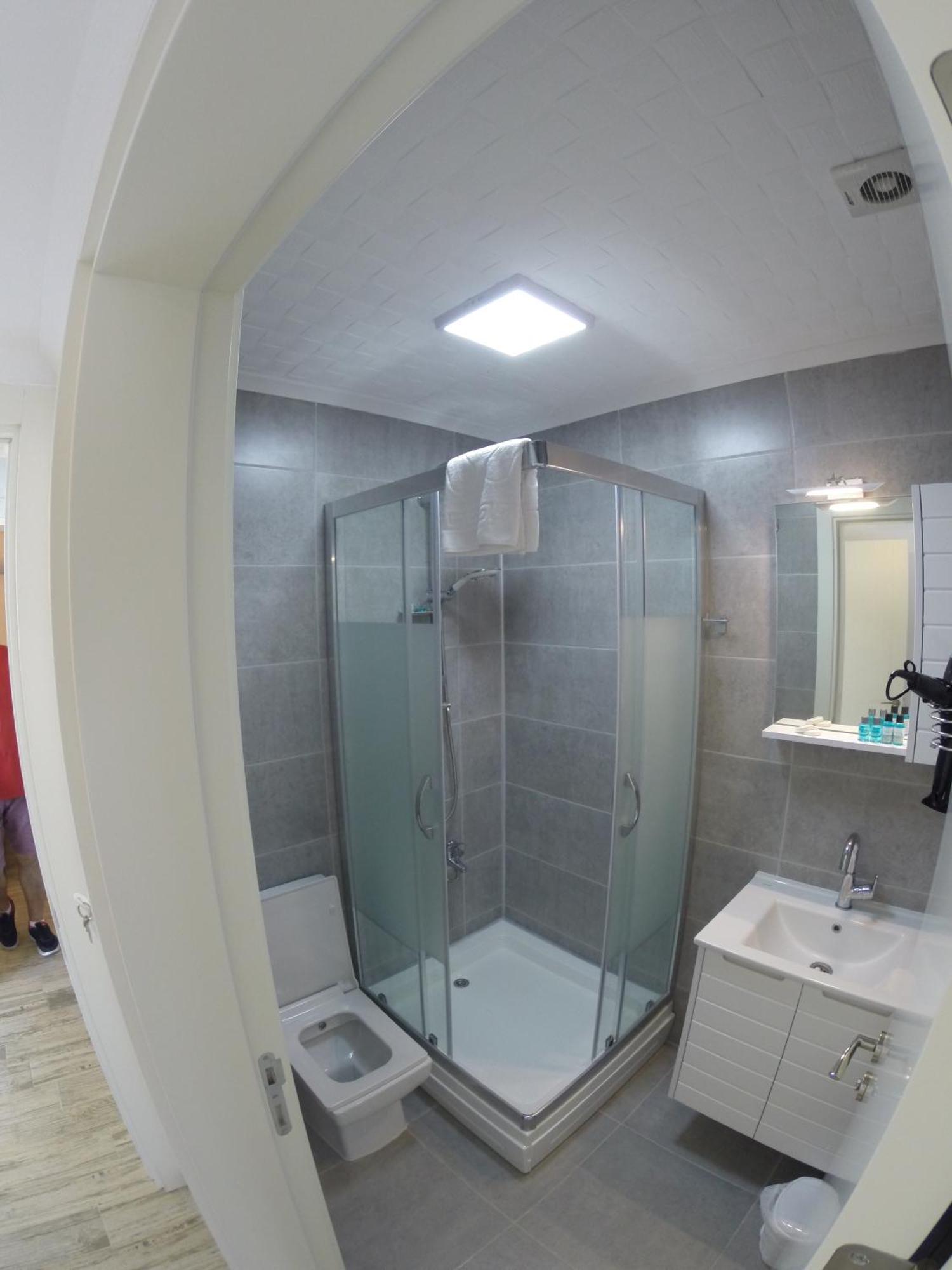 Yakamoz Otel Urla Buitenkant foto