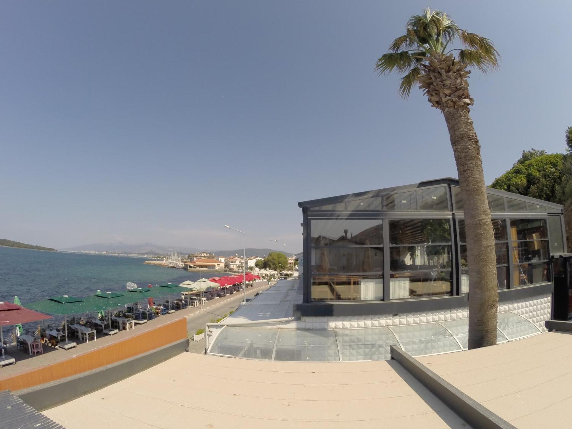 Yakamoz Otel Urla Buitenkant foto